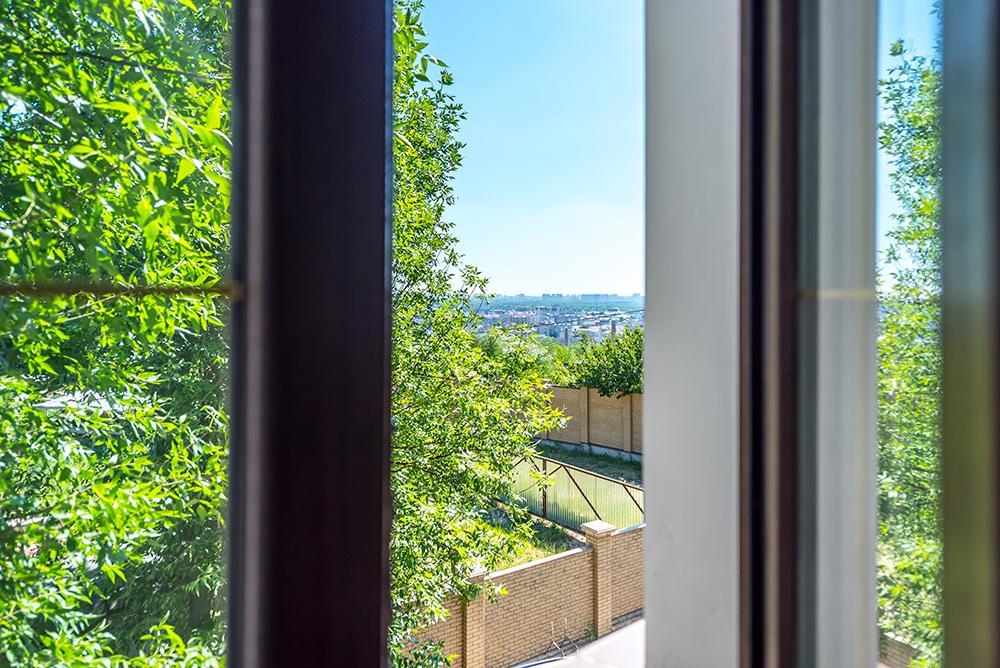 Whippet House Hotel Kiev Bagian luar foto