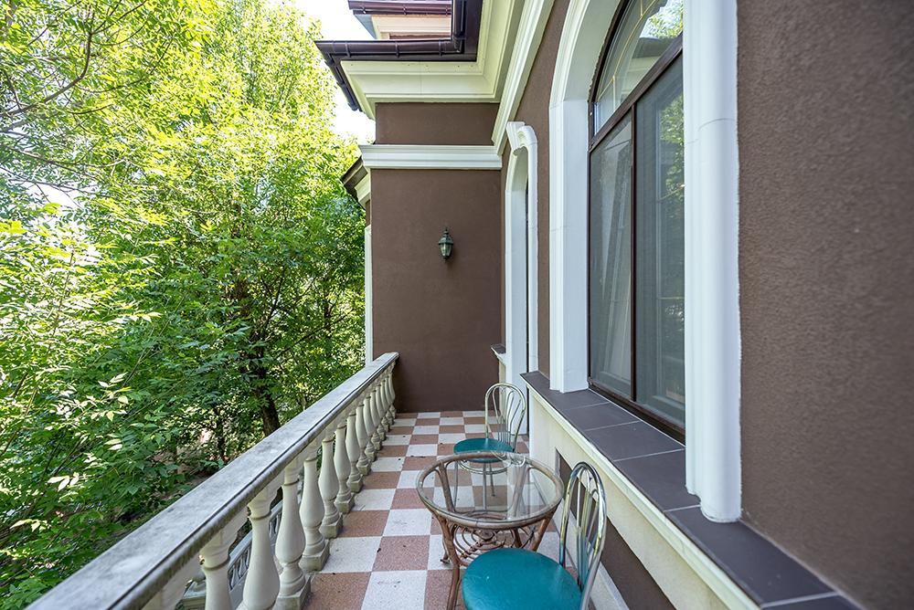 Whippet House Hotel Kiev Bagian luar foto