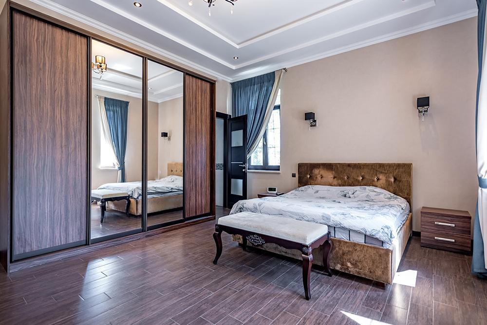 Whippet House Hotel Kiev Bagian luar foto