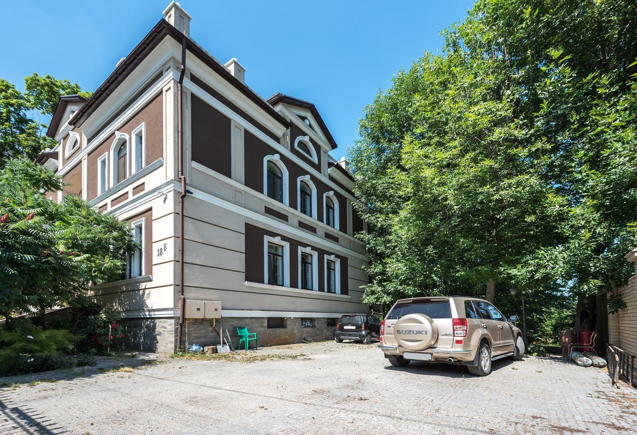 Whippet House Hotel Kiev Bagian luar foto